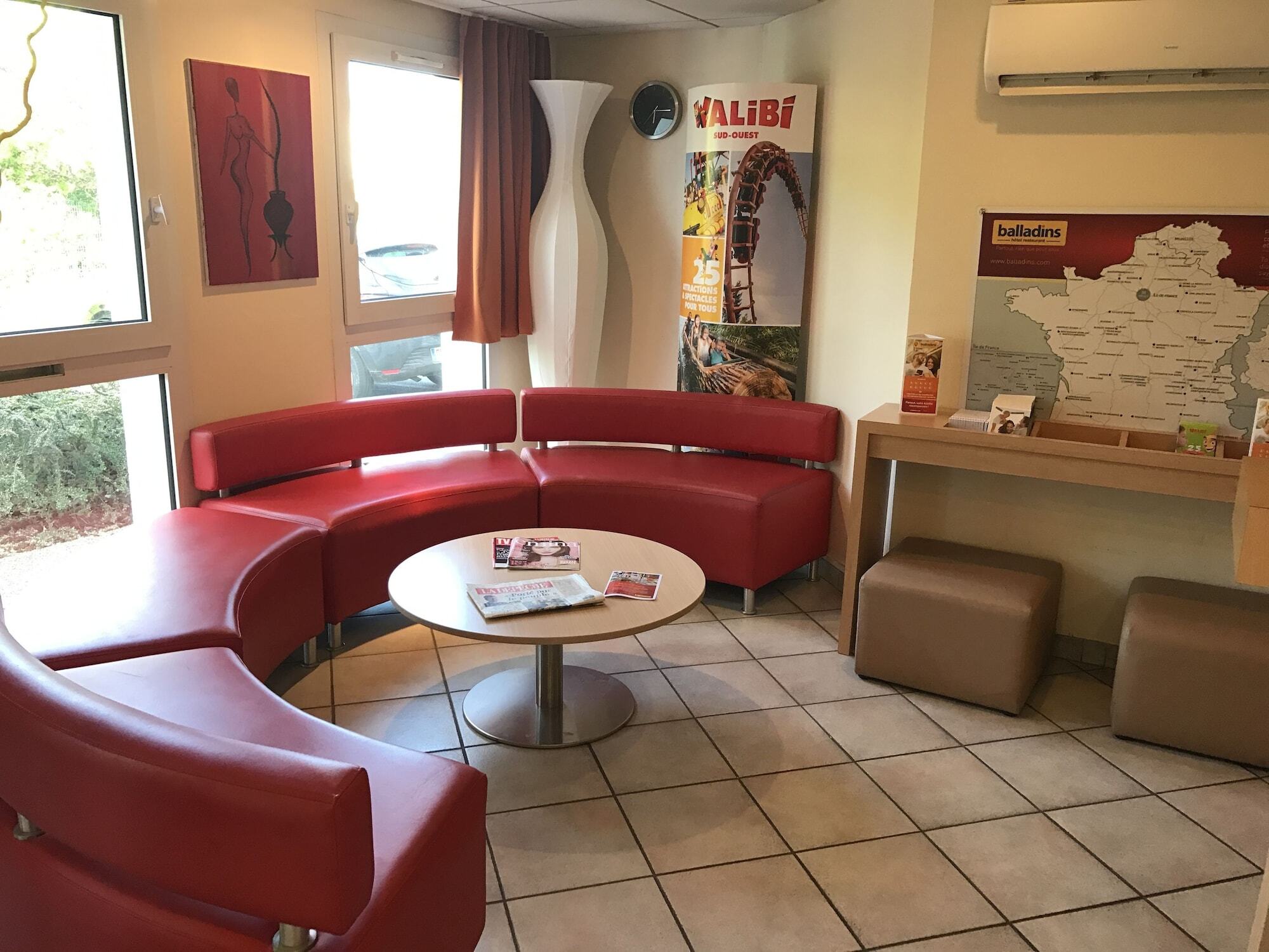 Kyriad Direct Agen Кастелькюлье Экстерьер фото