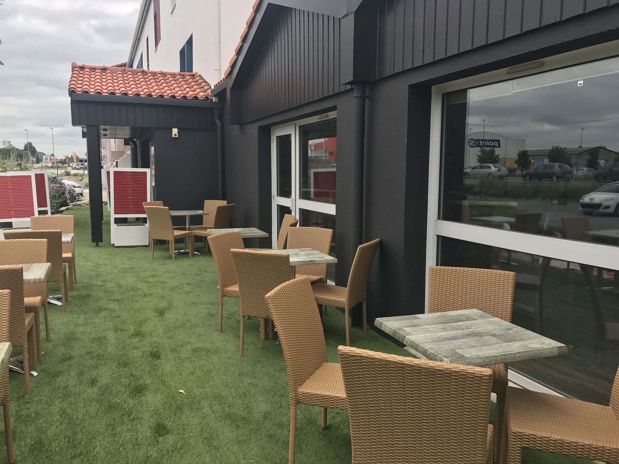Kyriad Direct Agen Кастелькюлье Экстерьер фото